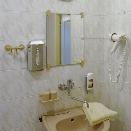 Guest house Pod Hradom 3*